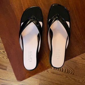 New black flip flop platform shoes